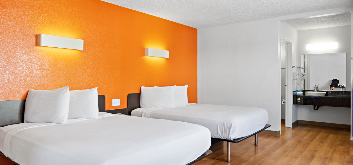 RELAX AND UNWIND IN OUR COMFORTABLE GUEST ROOMS